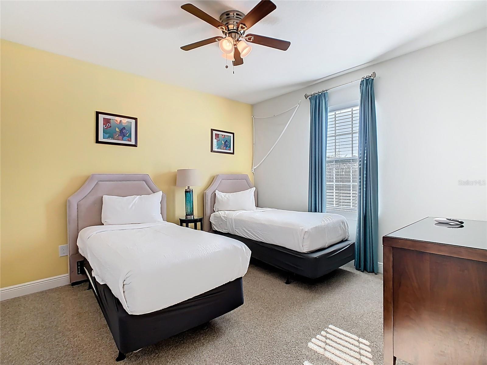 REUNION WEST PH 1 WEST & AMENT CTR RPLT - Residential