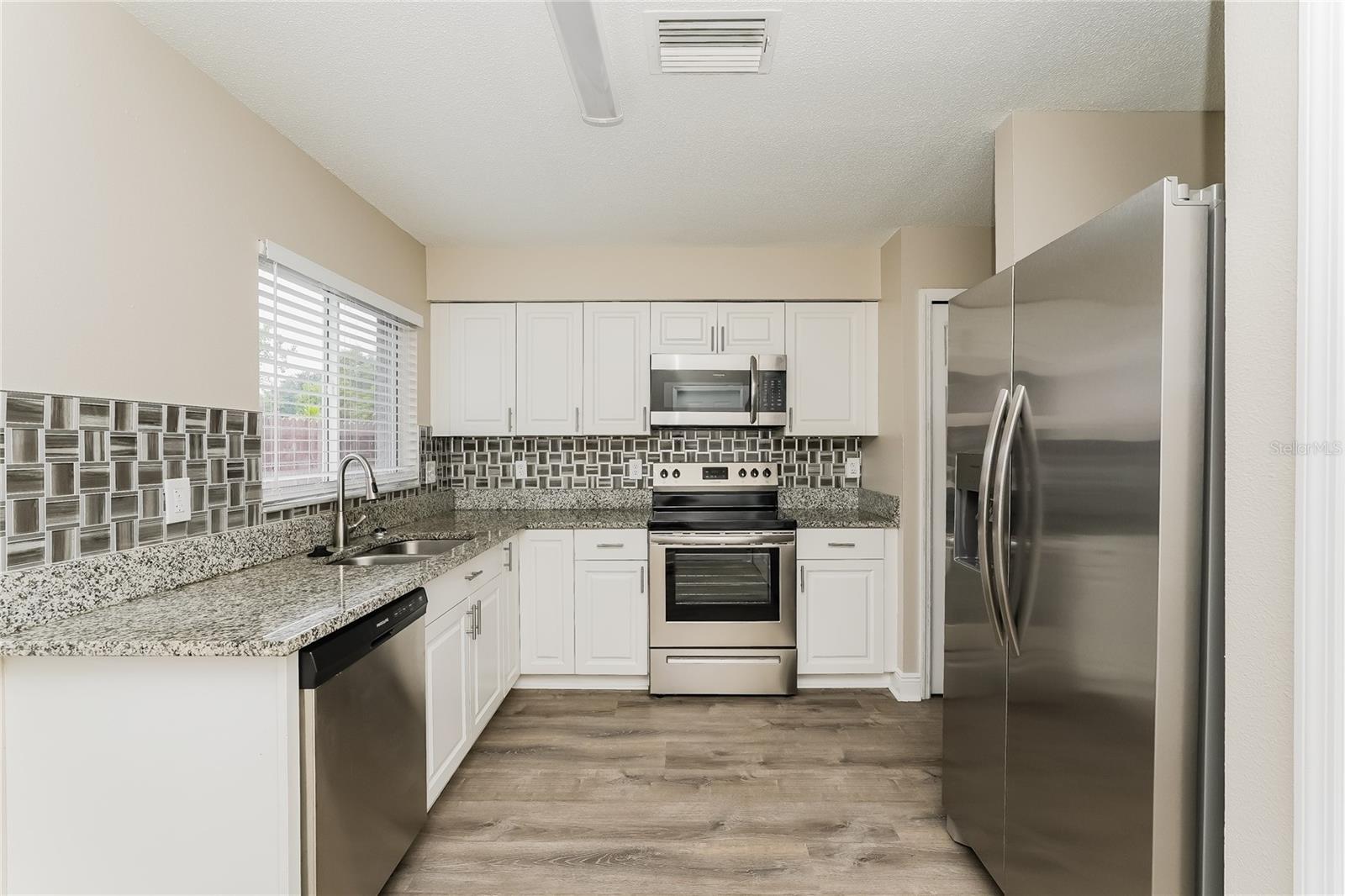 HEATHER LAKES UNIT XXXVI PH - Residential