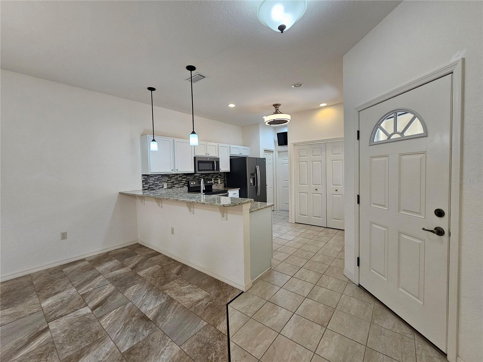 1590 VIENNA SQUARE DRIVE