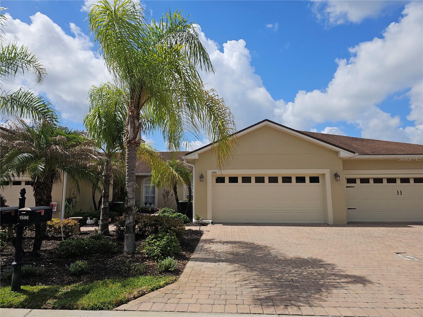 1590 VIENNA SQUARE DRIVE