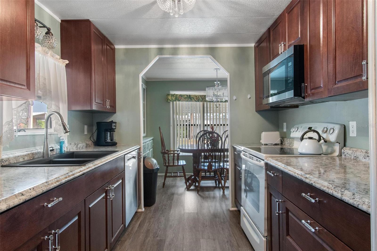 1610 REYNOLDS ROAD 242
