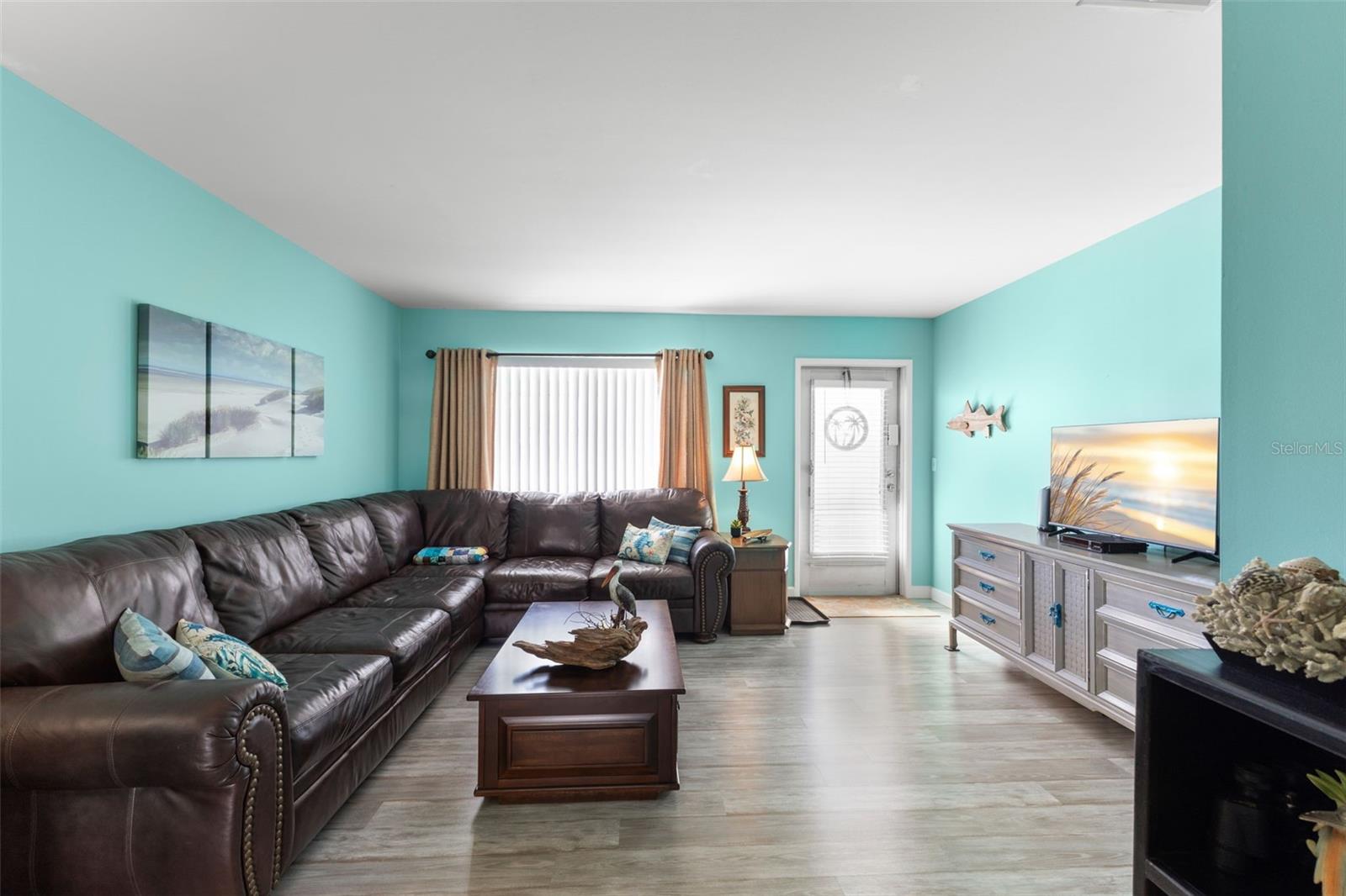 TOWN APTS CONDO - Residential