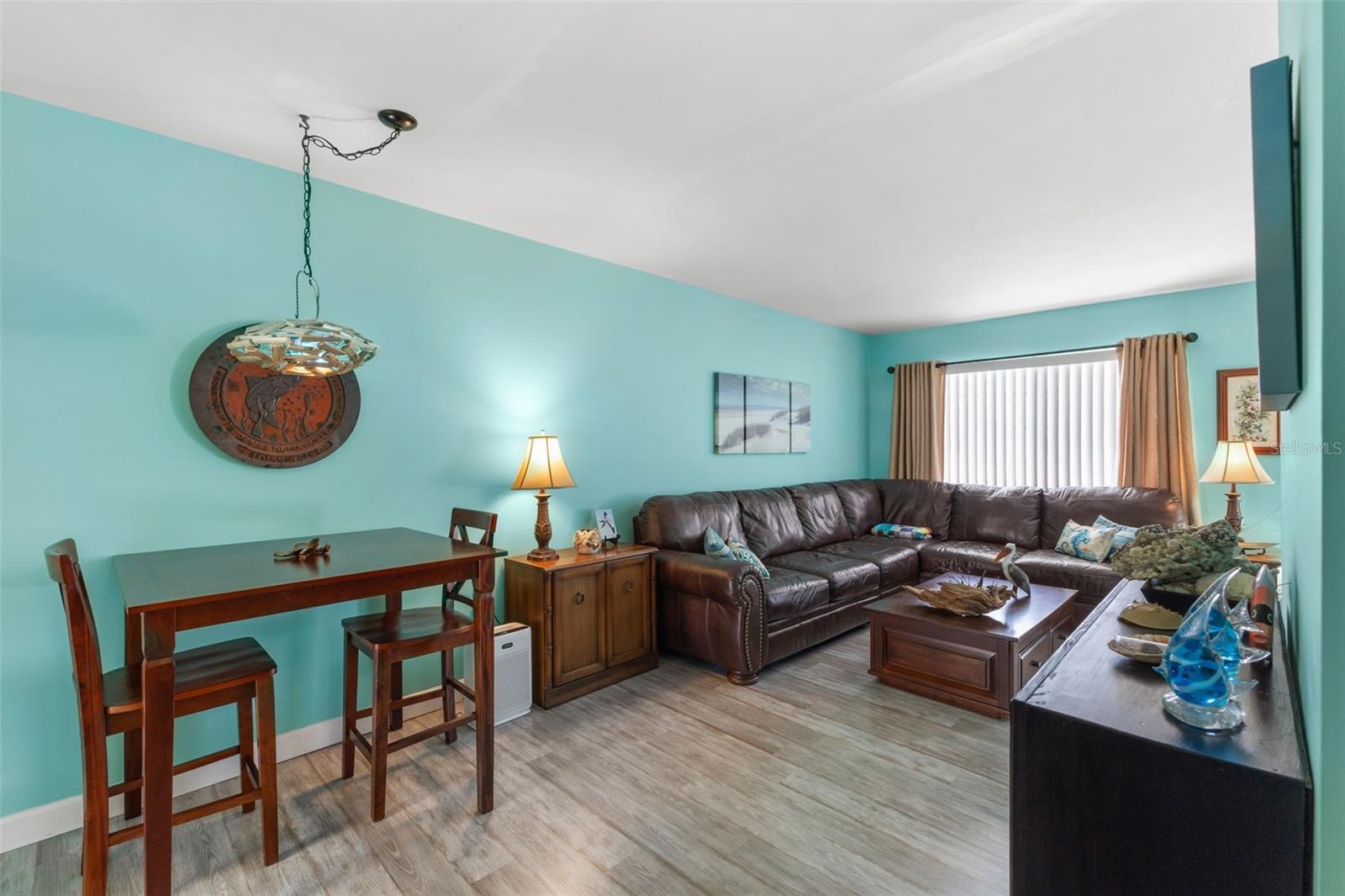 TOWN APTS CONDO - Residential