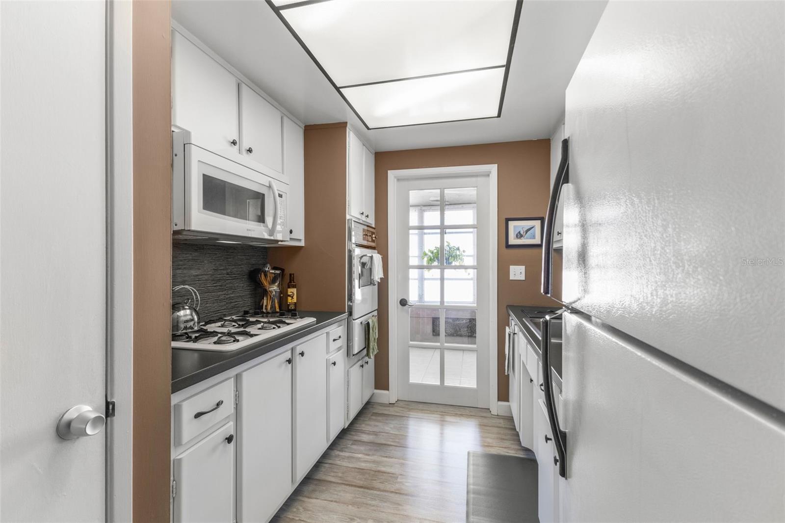 TOWN APTS CONDO - Residential