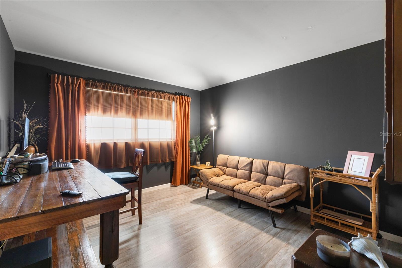 TOWN APTS CONDO - Residential