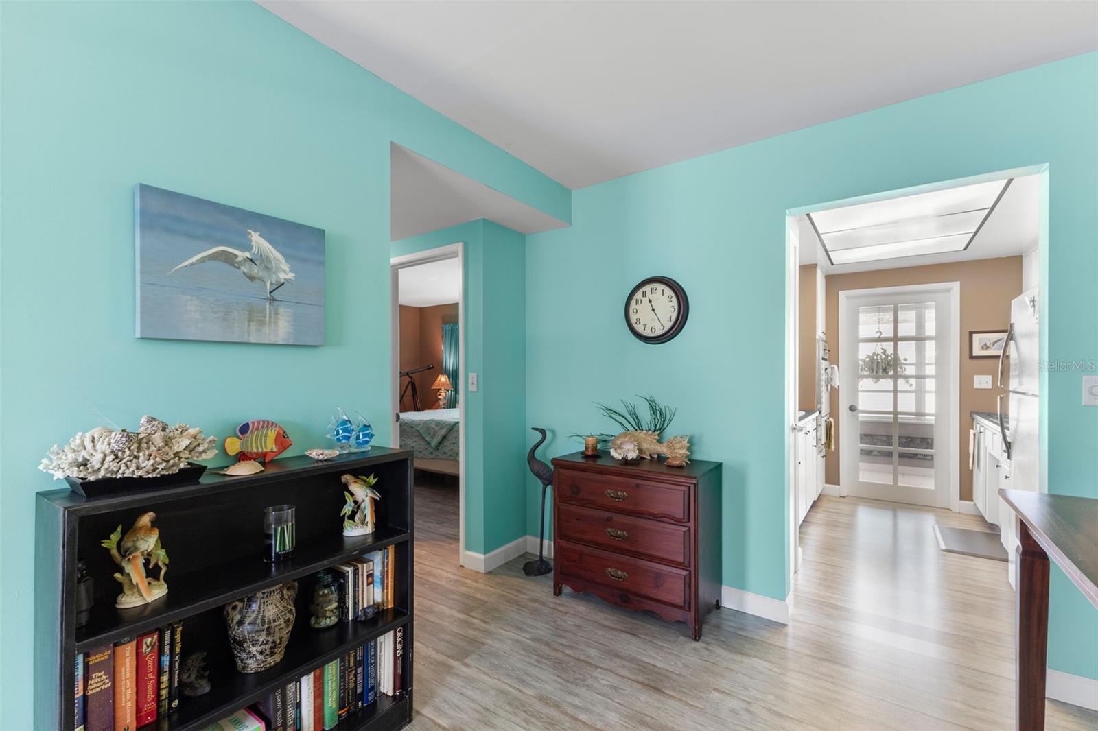 TOWN APTS CONDO - Residential