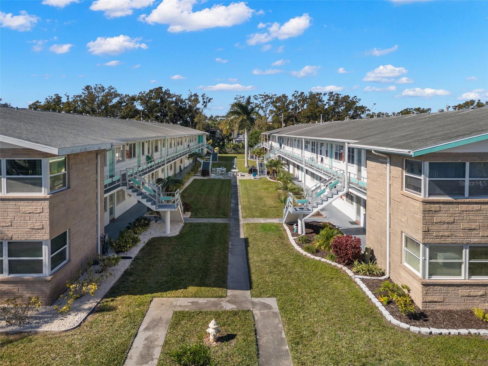 TOWN APTS CONDO - Residential