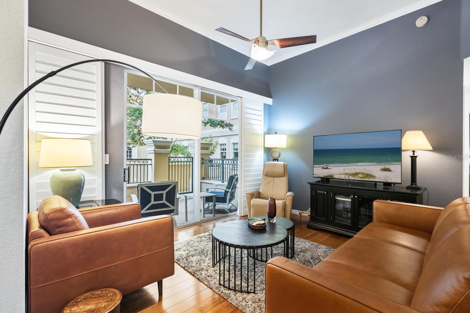 BROADWAY PROMENADE - Residential