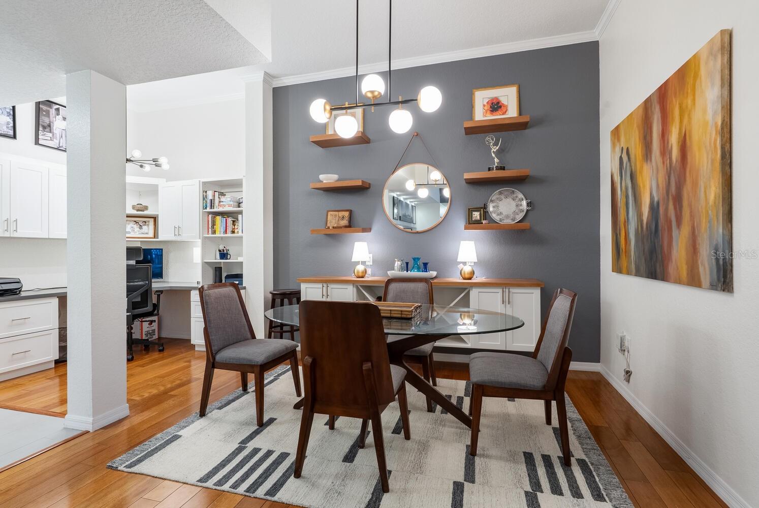 BROADWAY PROMENADE - Residential