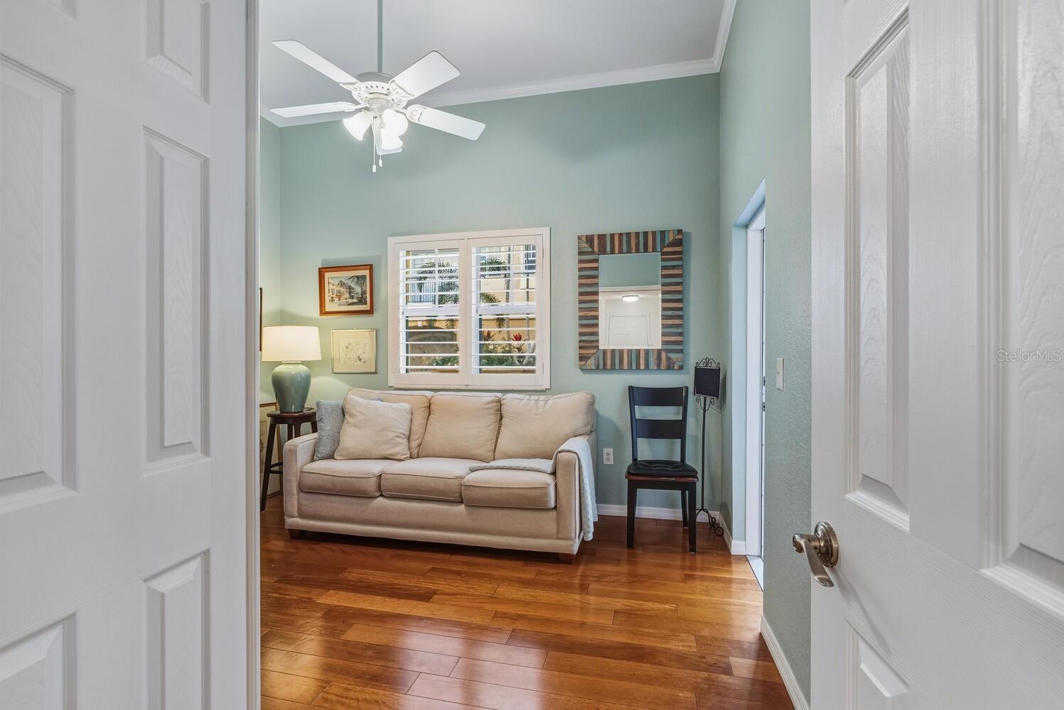 BROADWAY PROMENADE - Residential