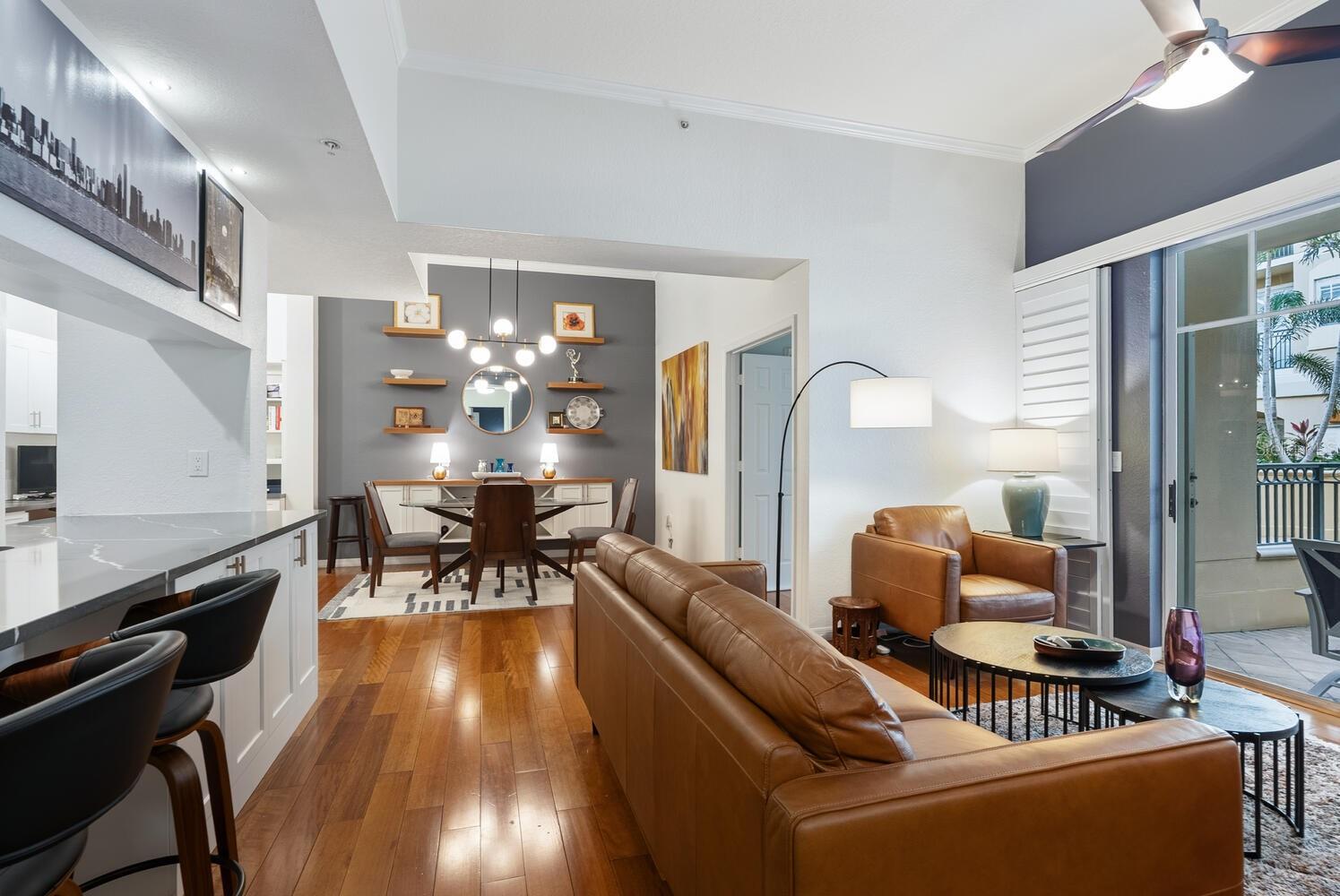 BROADWAY PROMENADE - Residential