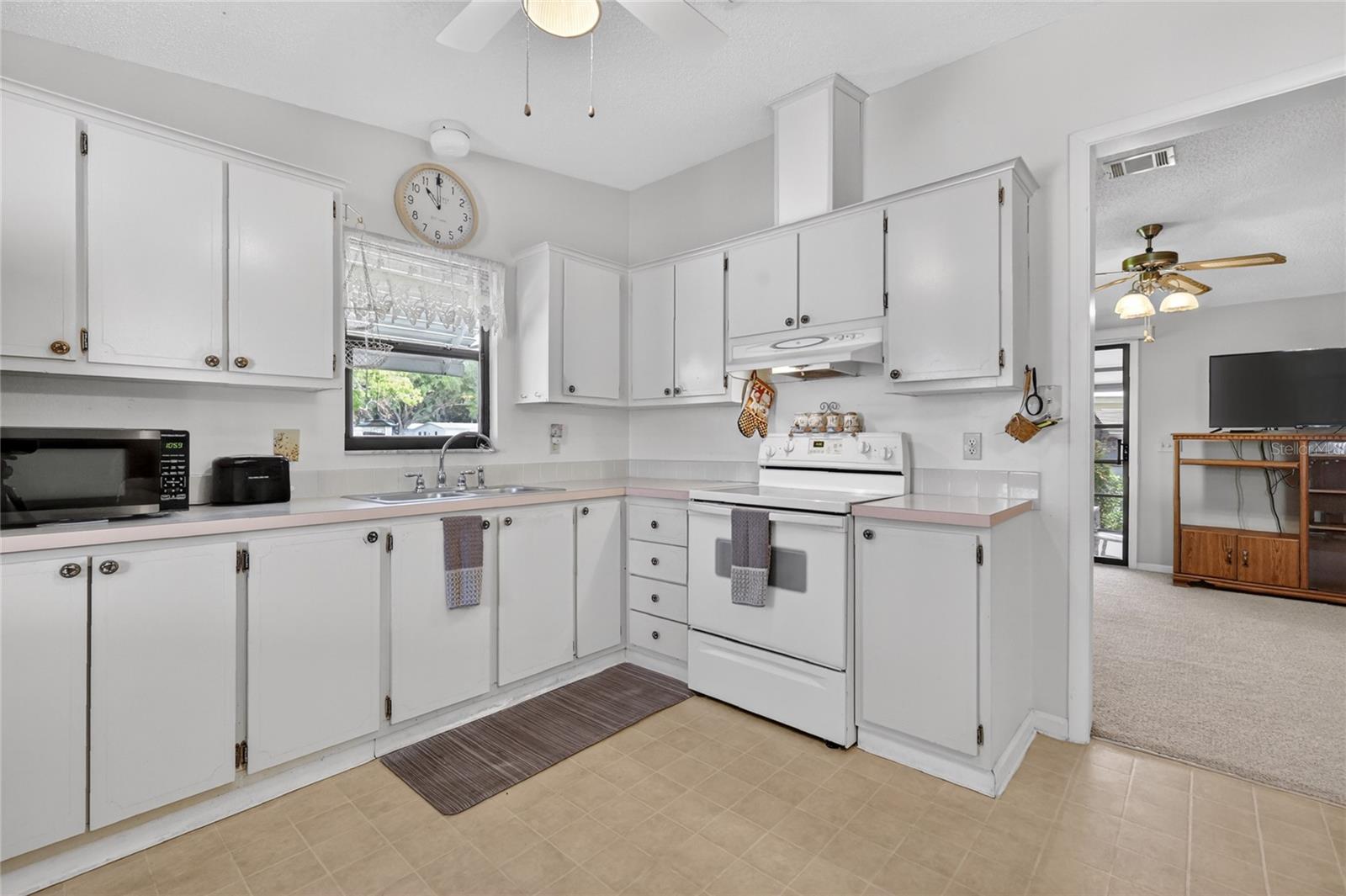 1617 CYPRESS POINT