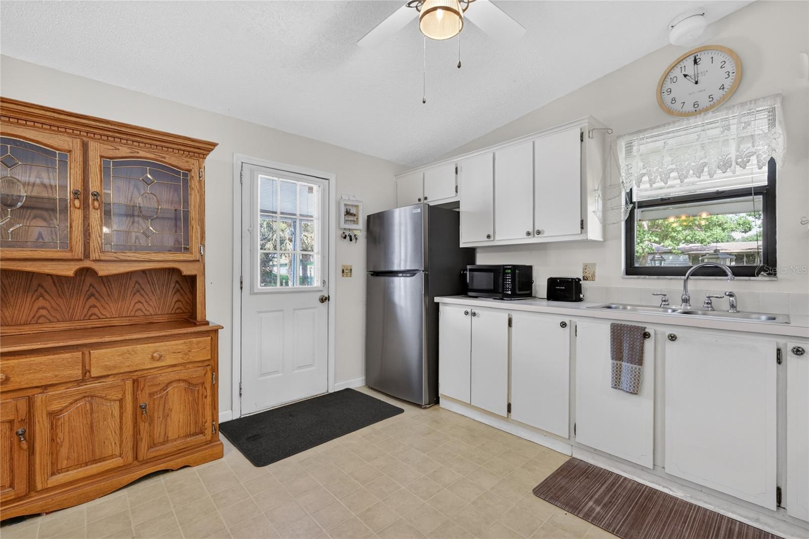 1617 CYPRESS POINT