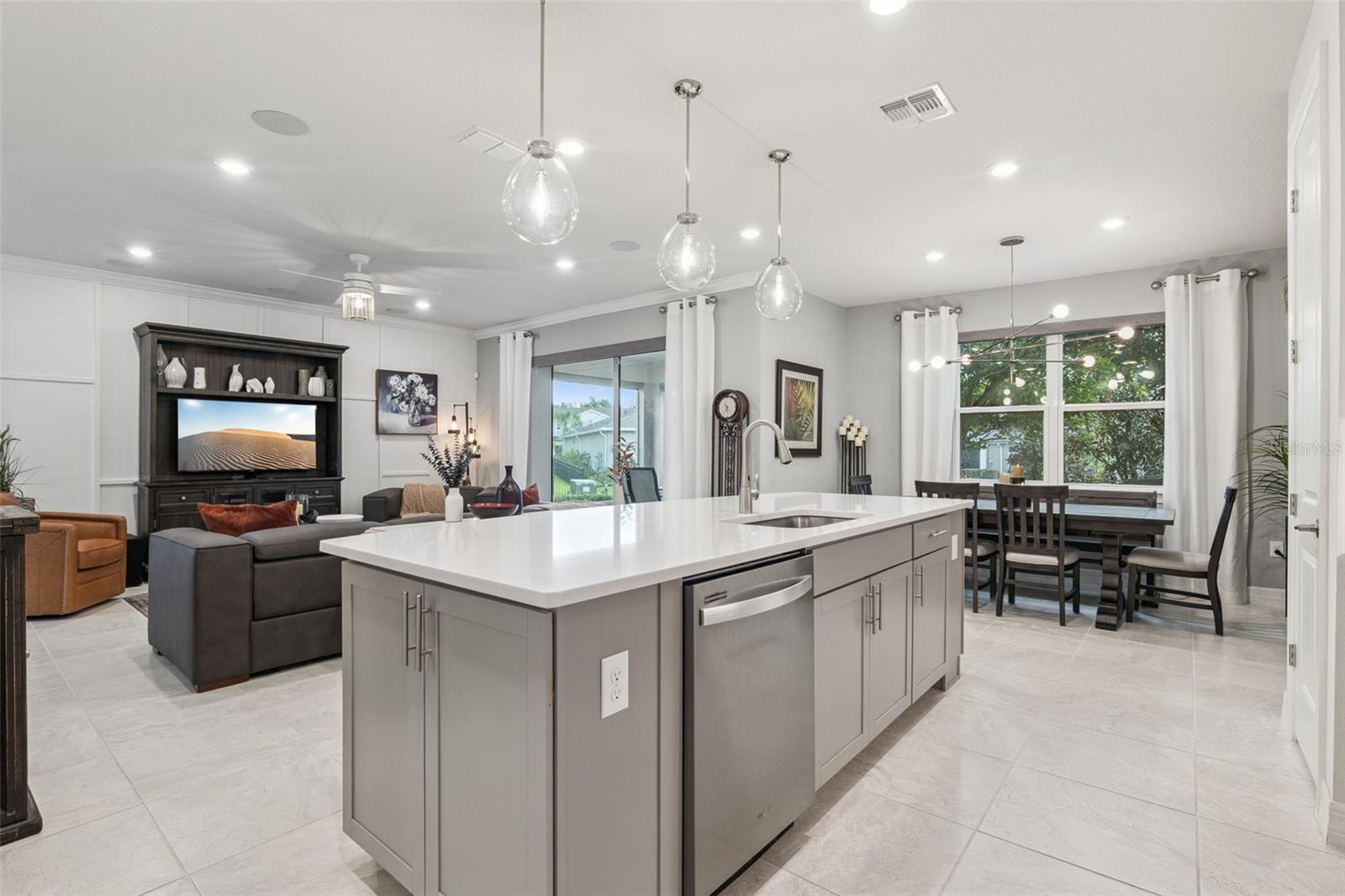 LONGLEAF AT OAKLAND - Residential