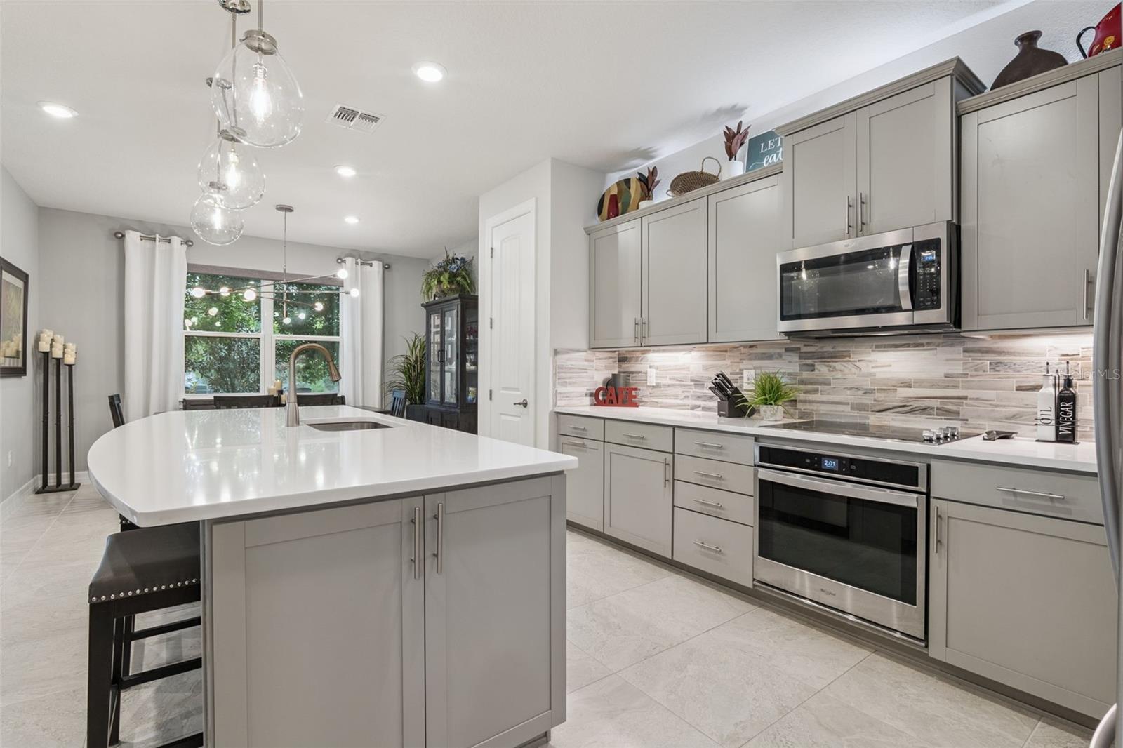 LONGLEAF AT OAKLAND - Residential