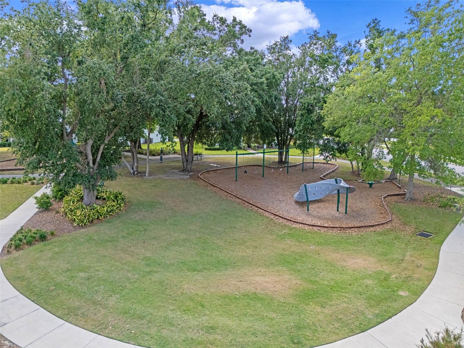 LONGLEAF AT OAKLAND - Residential