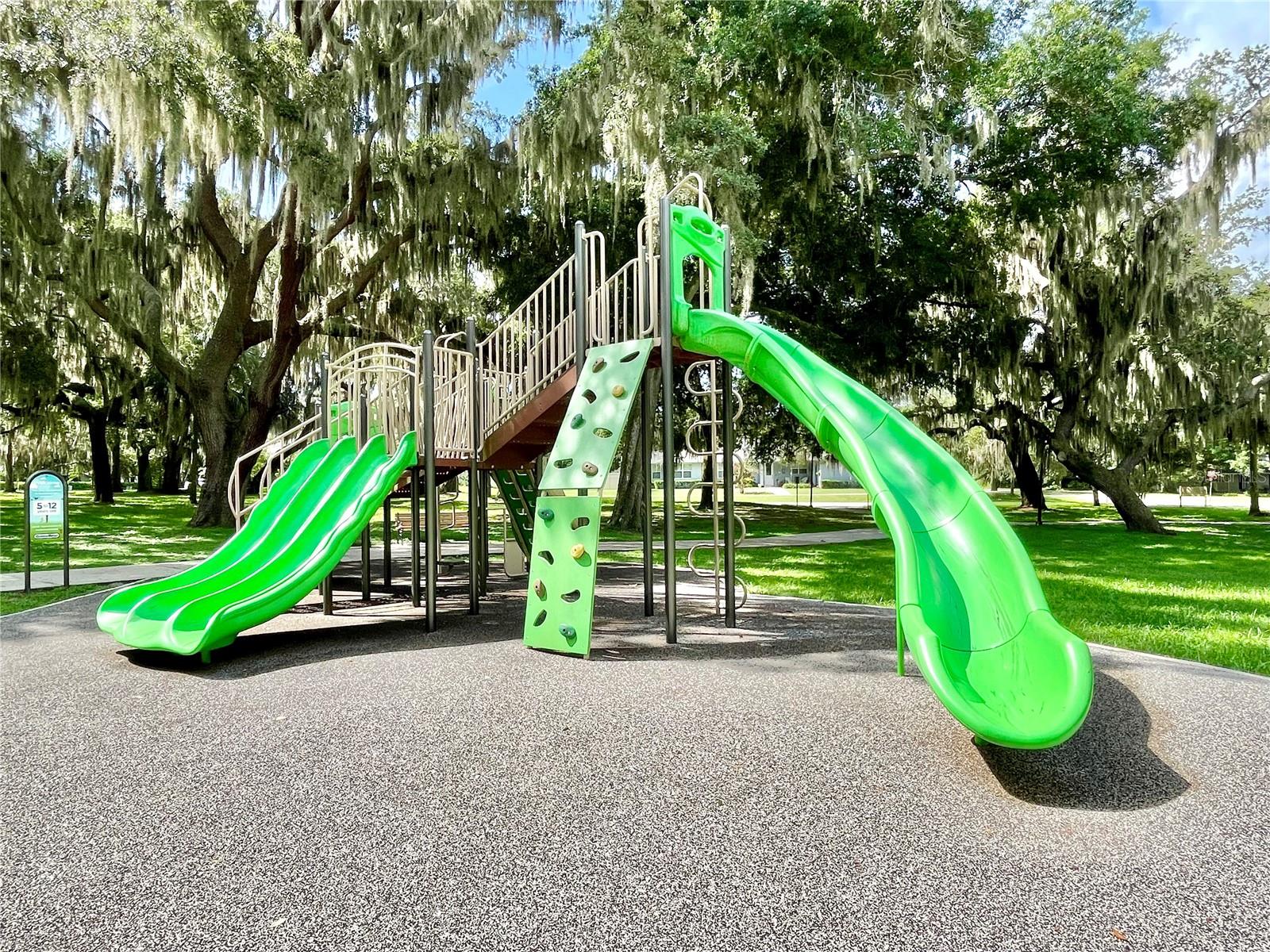 LONGLEAF AT OAKLAND - Residential