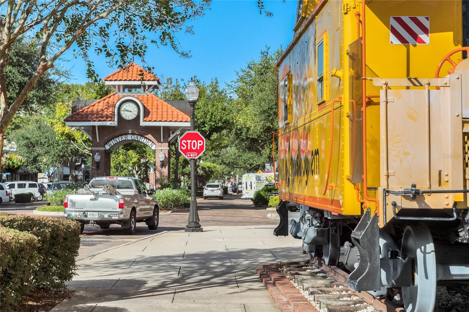 LONGLEAF AT OAKLAND - Residential