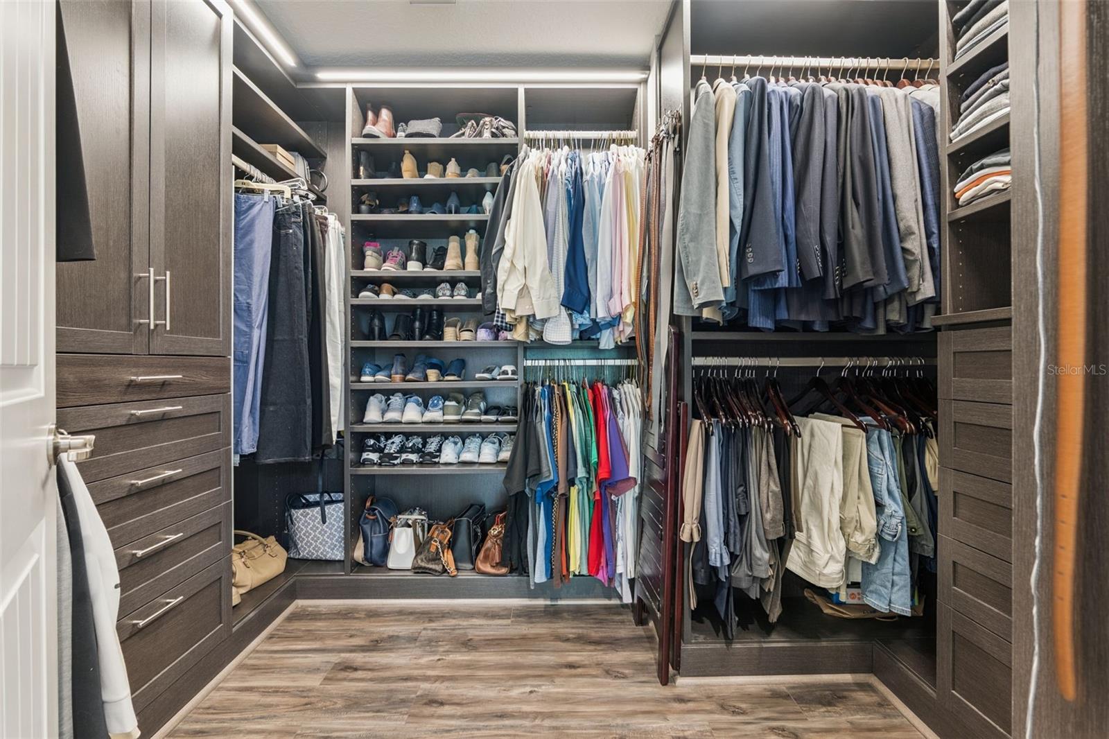 LONGLEAF AT OAKLAND - Residential