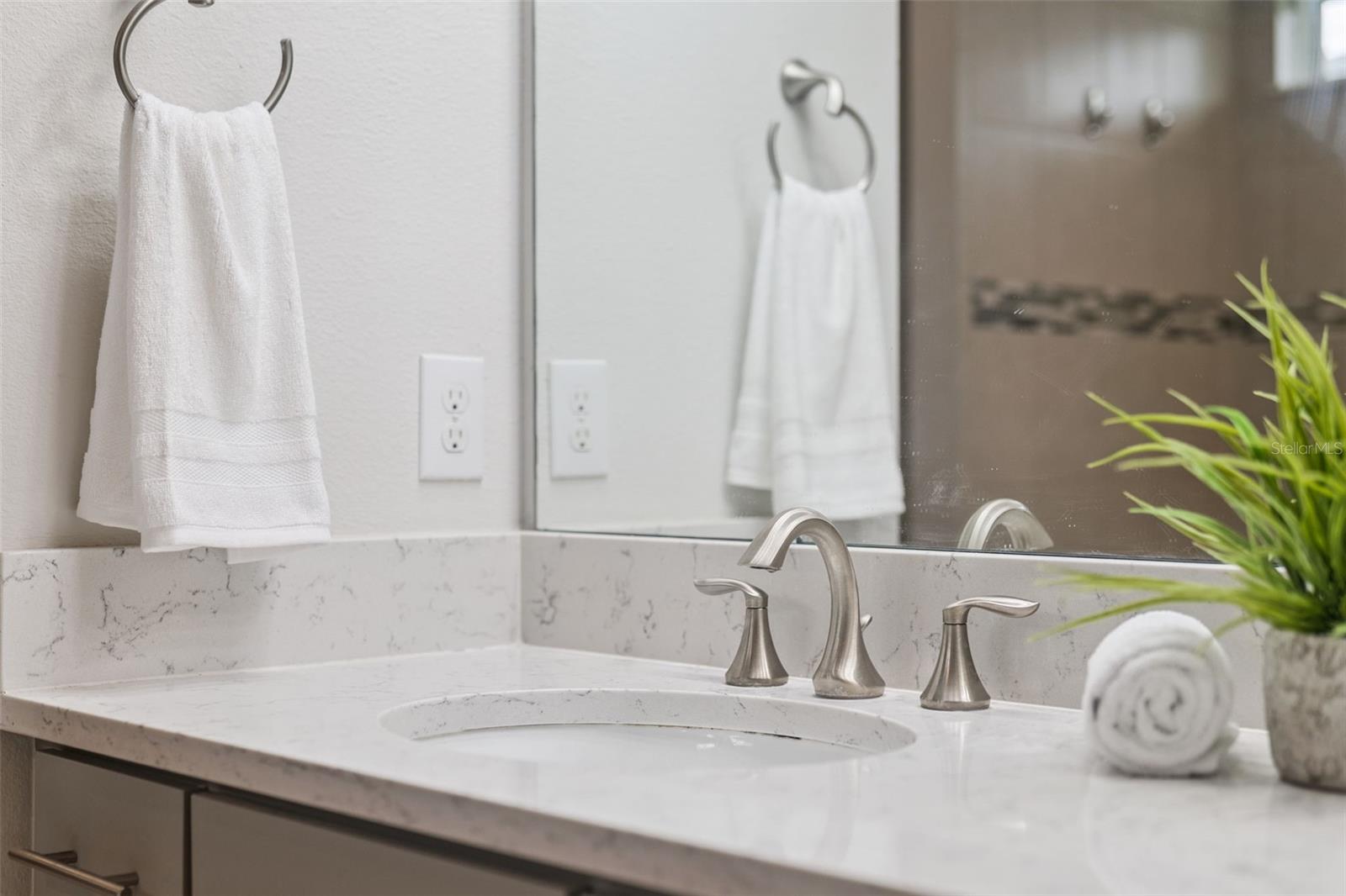 LONGLEAF AT OAKLAND - Residential