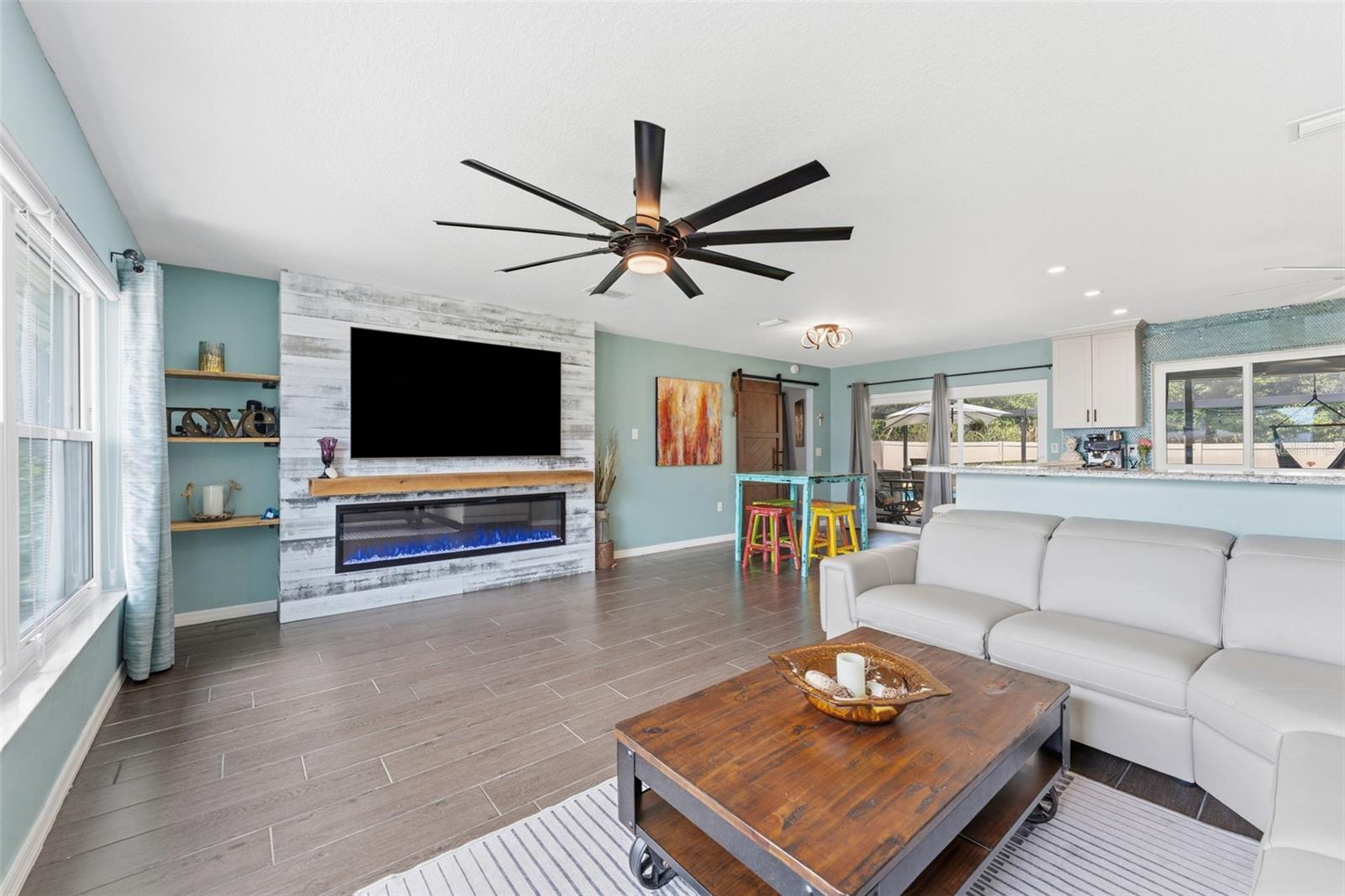 NORTH BAY HILLS REP - Residential