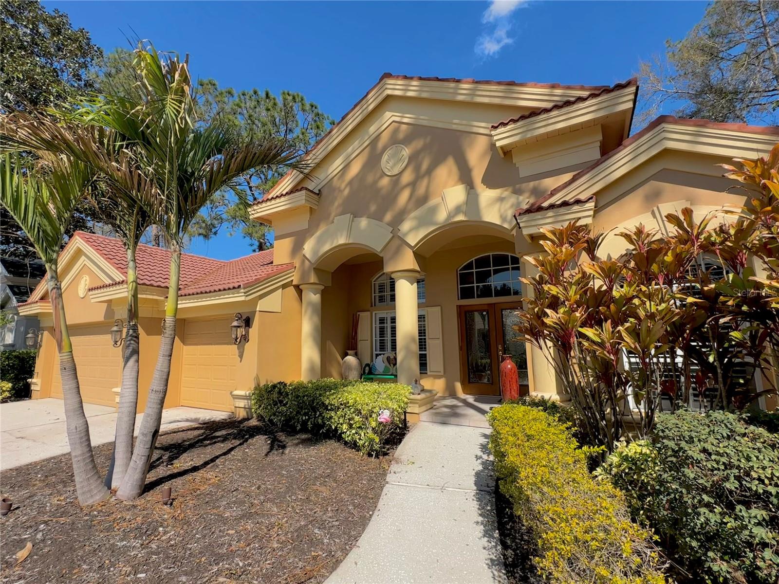 2806 GREY OAKS BOULEVARD