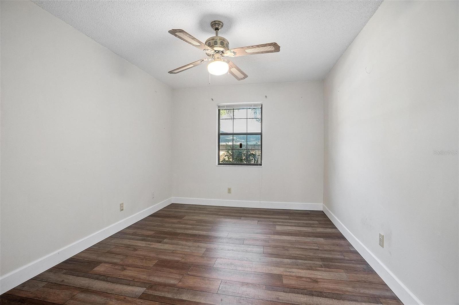 ROLLING ACRES ESTATES UNIT 02 - Residential