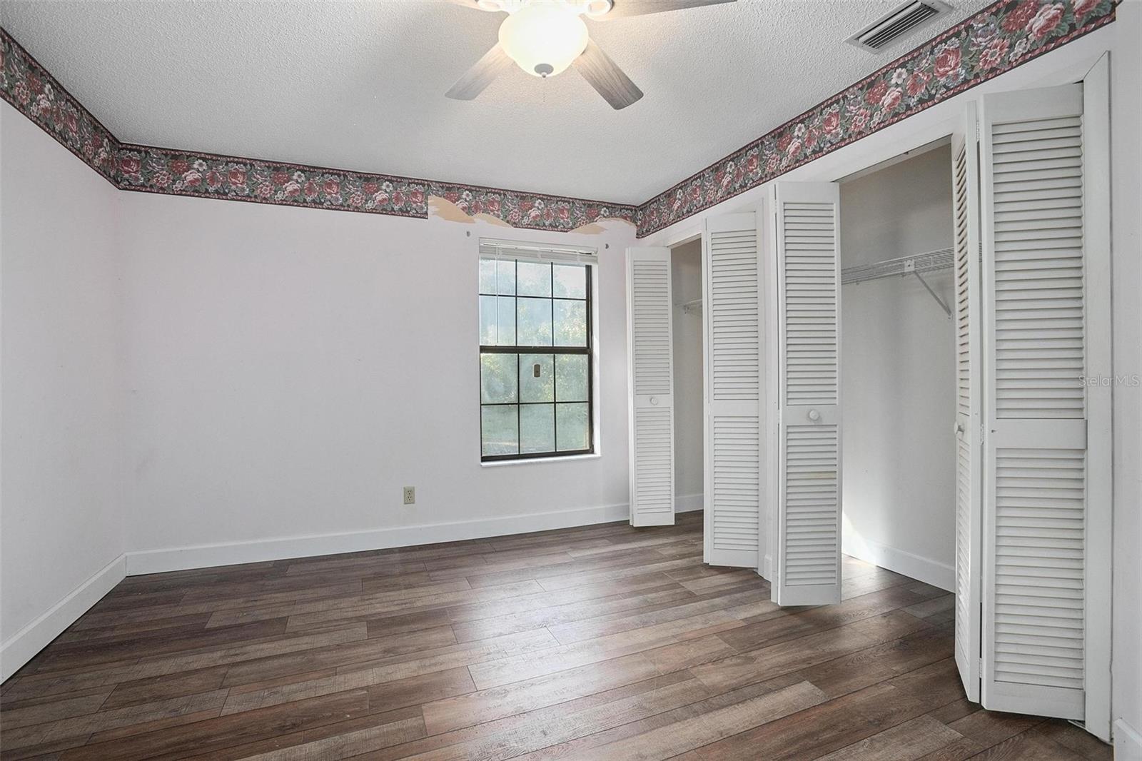 ROLLING ACRES ESTATES UNIT 02 - Residential