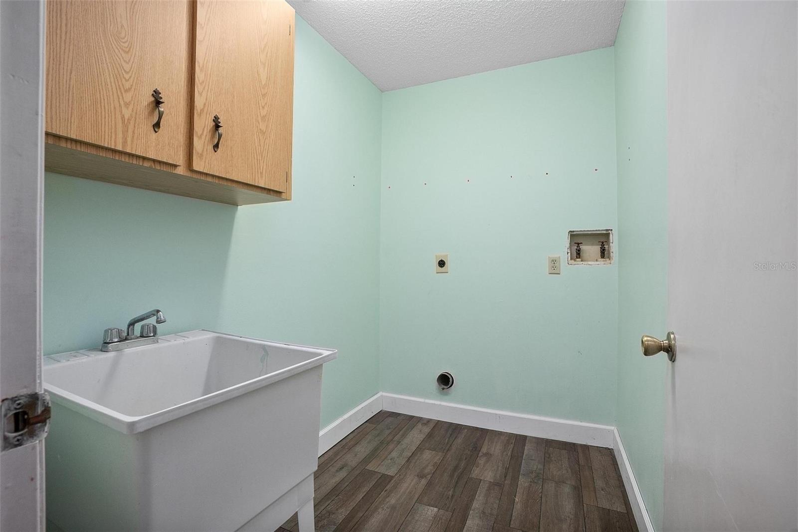 ROLLING ACRES ESTATES UNIT 02 - Residential