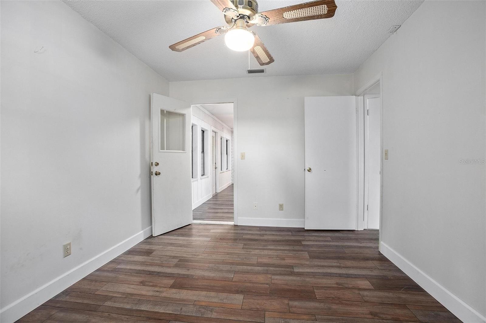 ROLLING ACRES ESTATES UNIT 02 - Residential