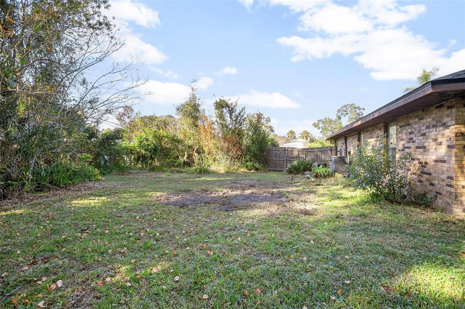 ROLLING ACRES ESTATES UNIT 02 - Residential