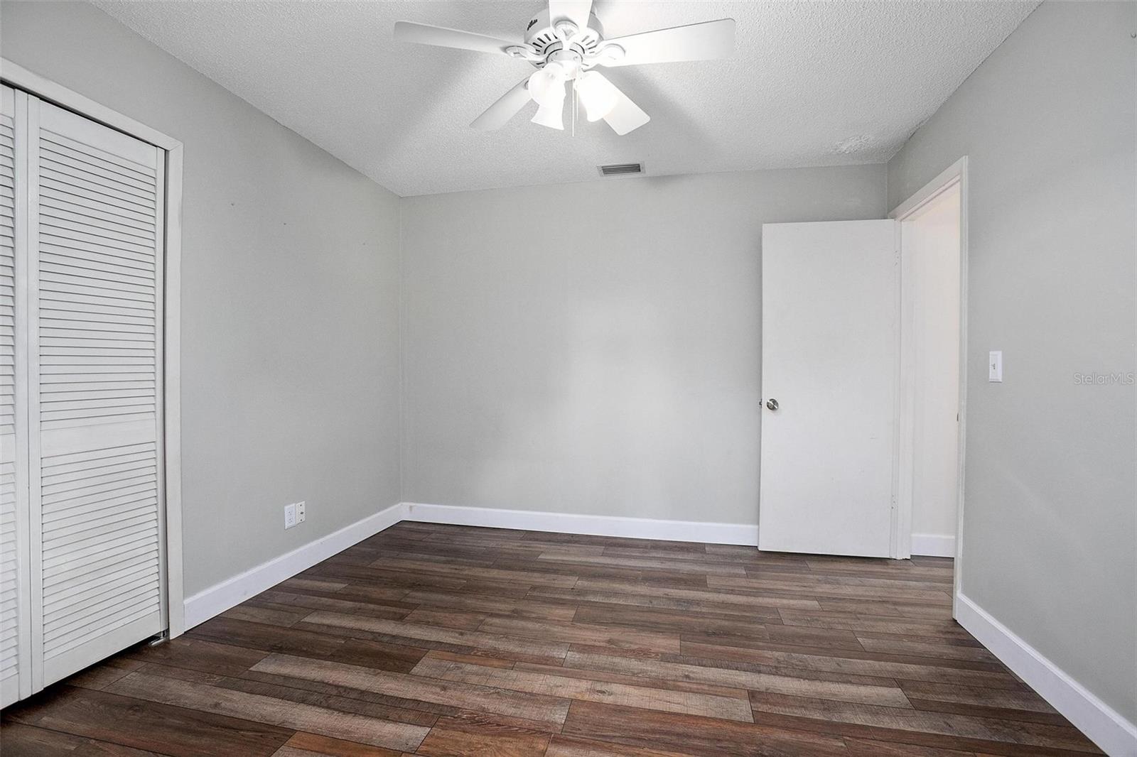 ROLLING ACRES ESTATES UNIT 02 - Residential