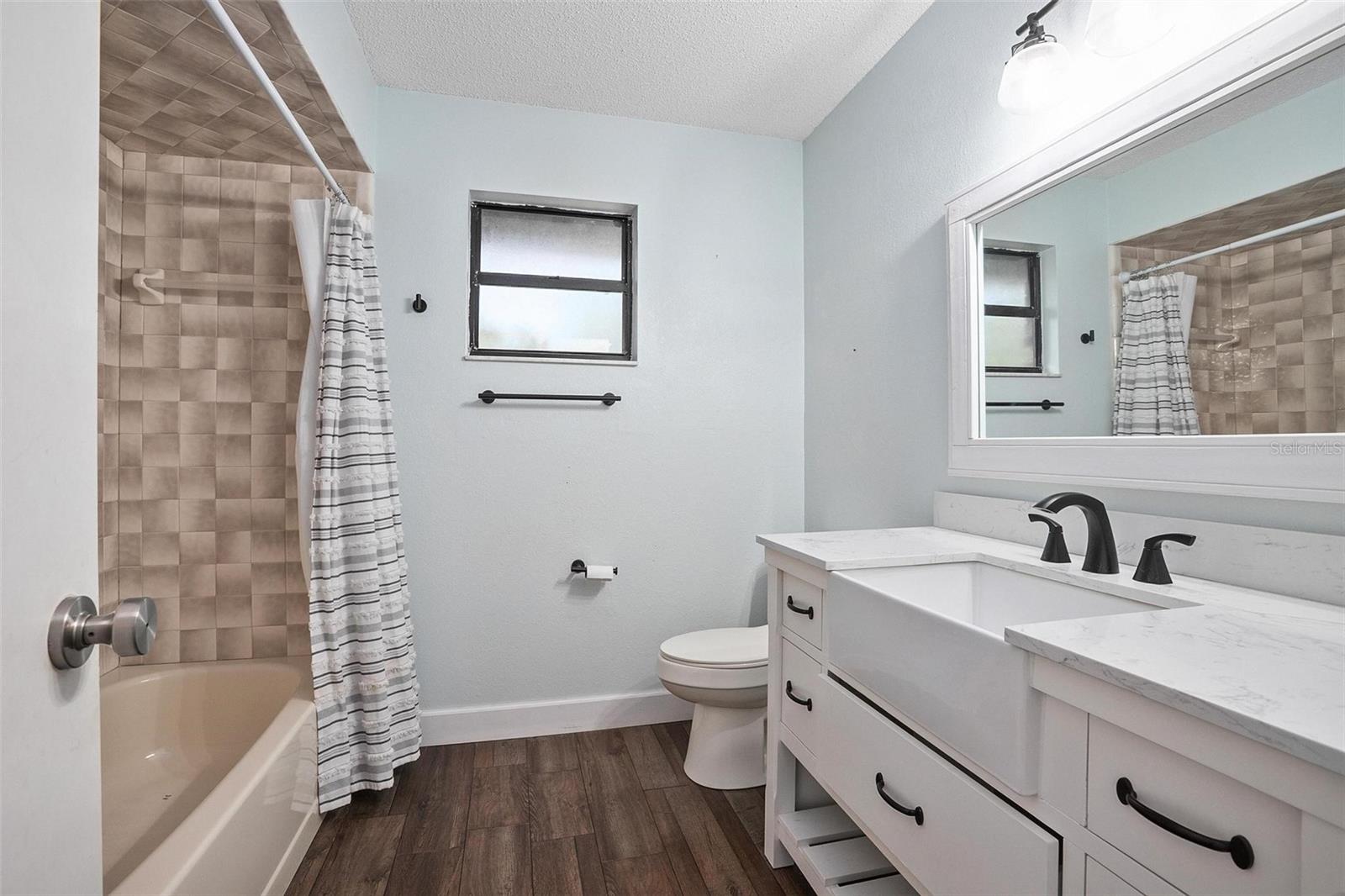 ROLLING ACRES ESTATES UNIT 02 - Residential