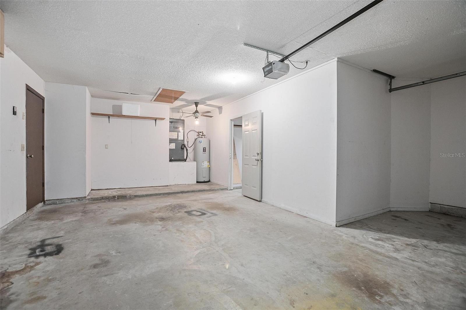 ROLLING ACRES ESTATES UNIT 02 - Residential