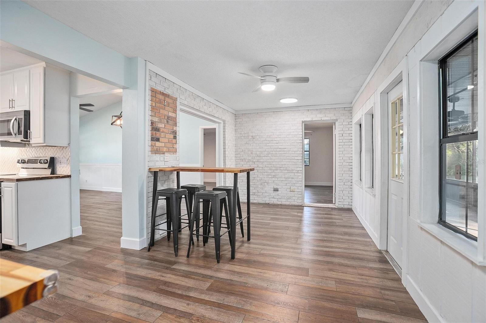 ROLLING ACRES ESTATES UNIT 02 - Residential