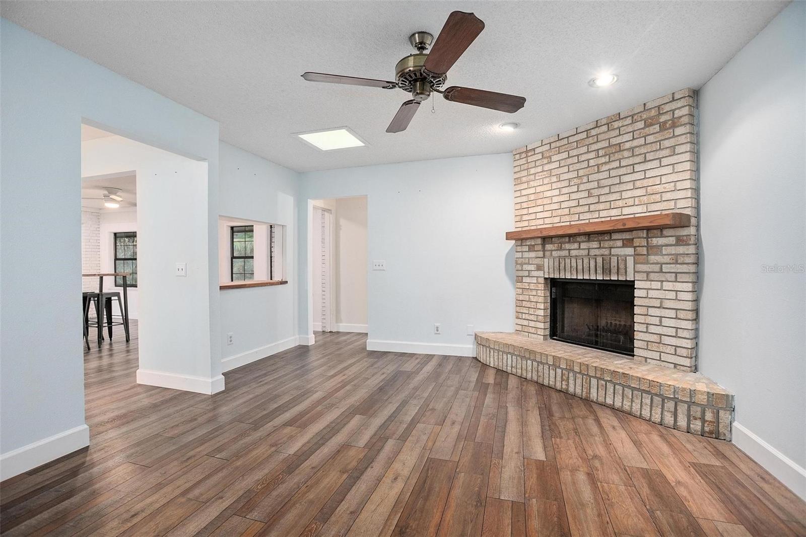 ROLLING ACRES ESTATES UNIT 02 - Residential