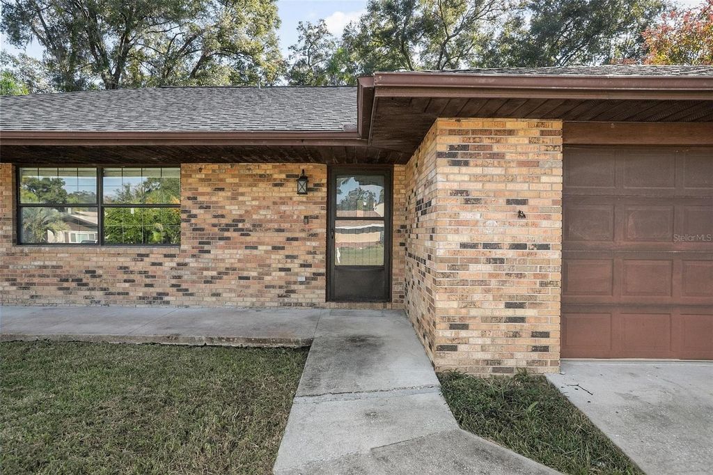 Photo of 1142 Valley View Lane, Deland, FL 32720 (MLS # V4945880)