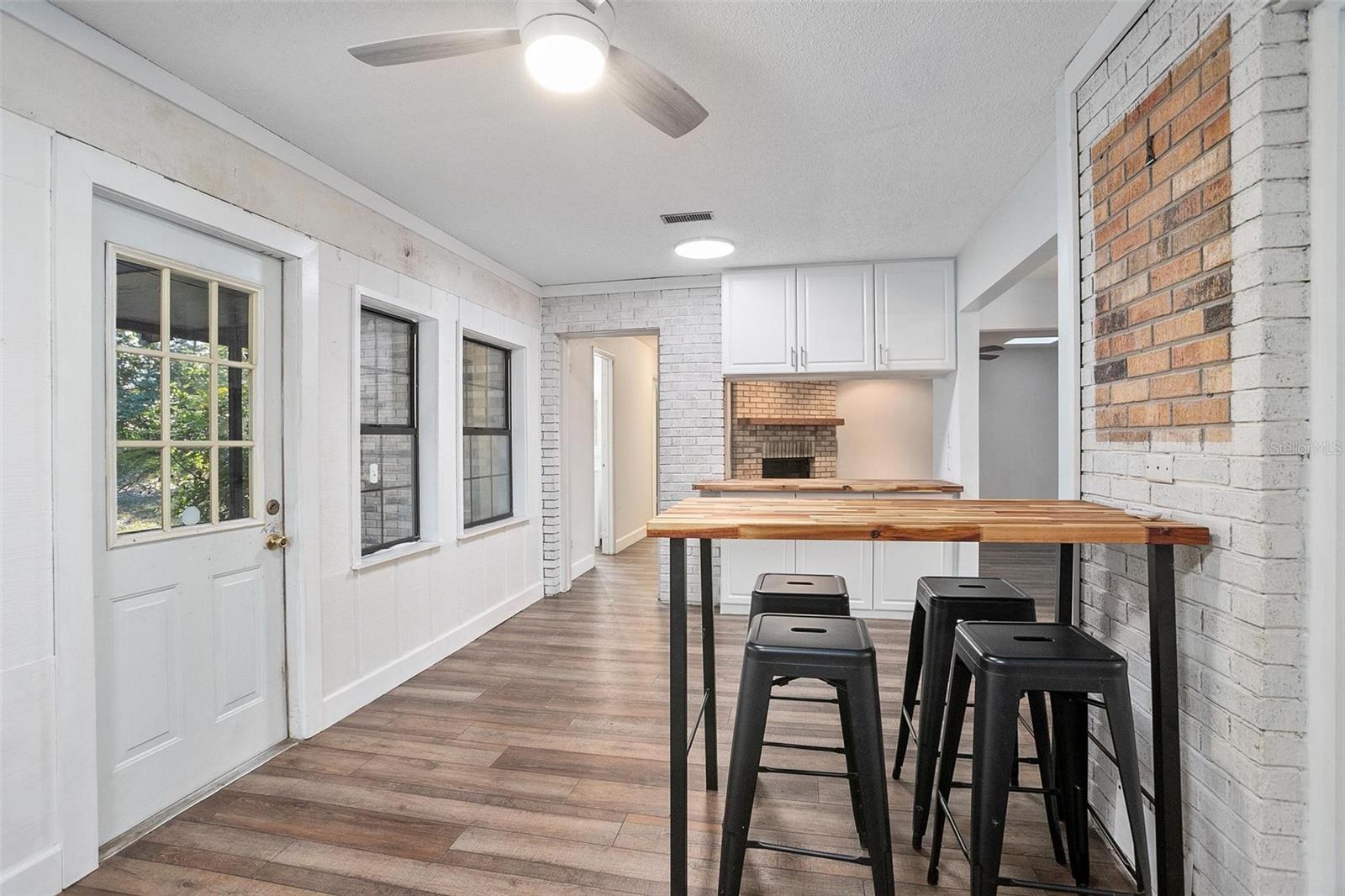 ROLLING ACRES ESTATES UNIT 02 - Residential