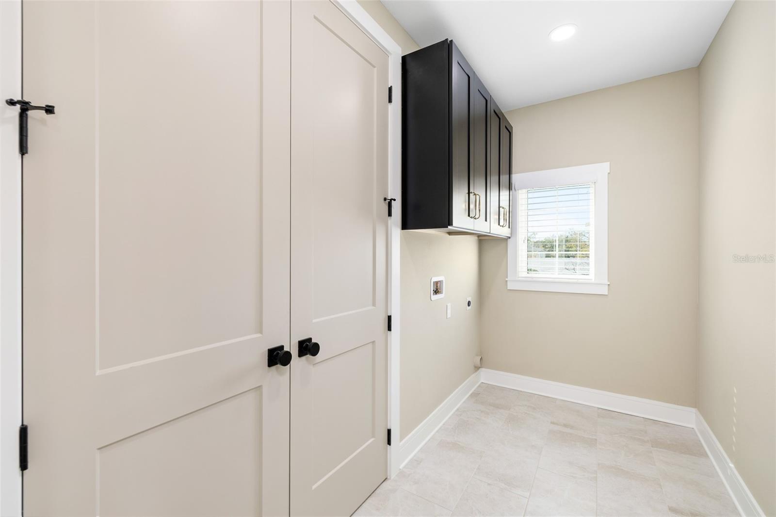 RIVERCREST - Residential