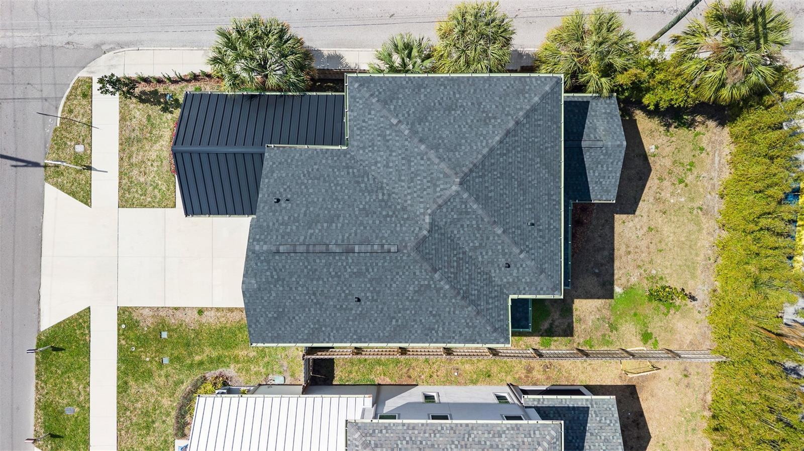 RIVERCREST - Residential