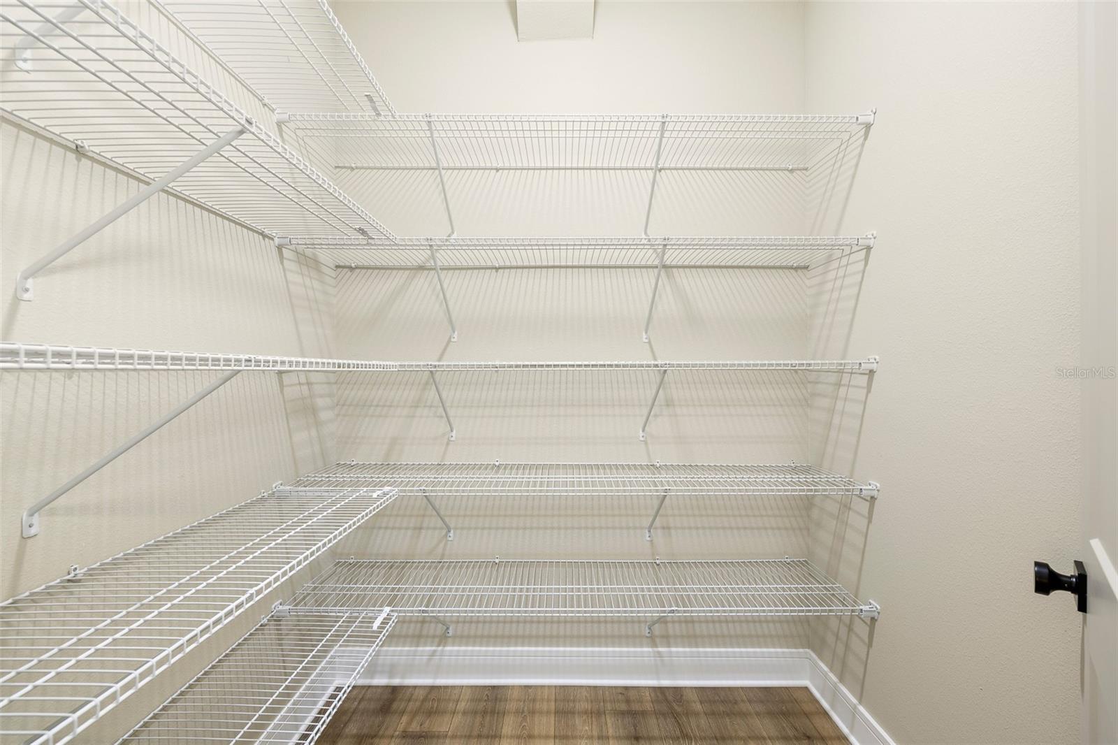 RIVERCREST - Residential