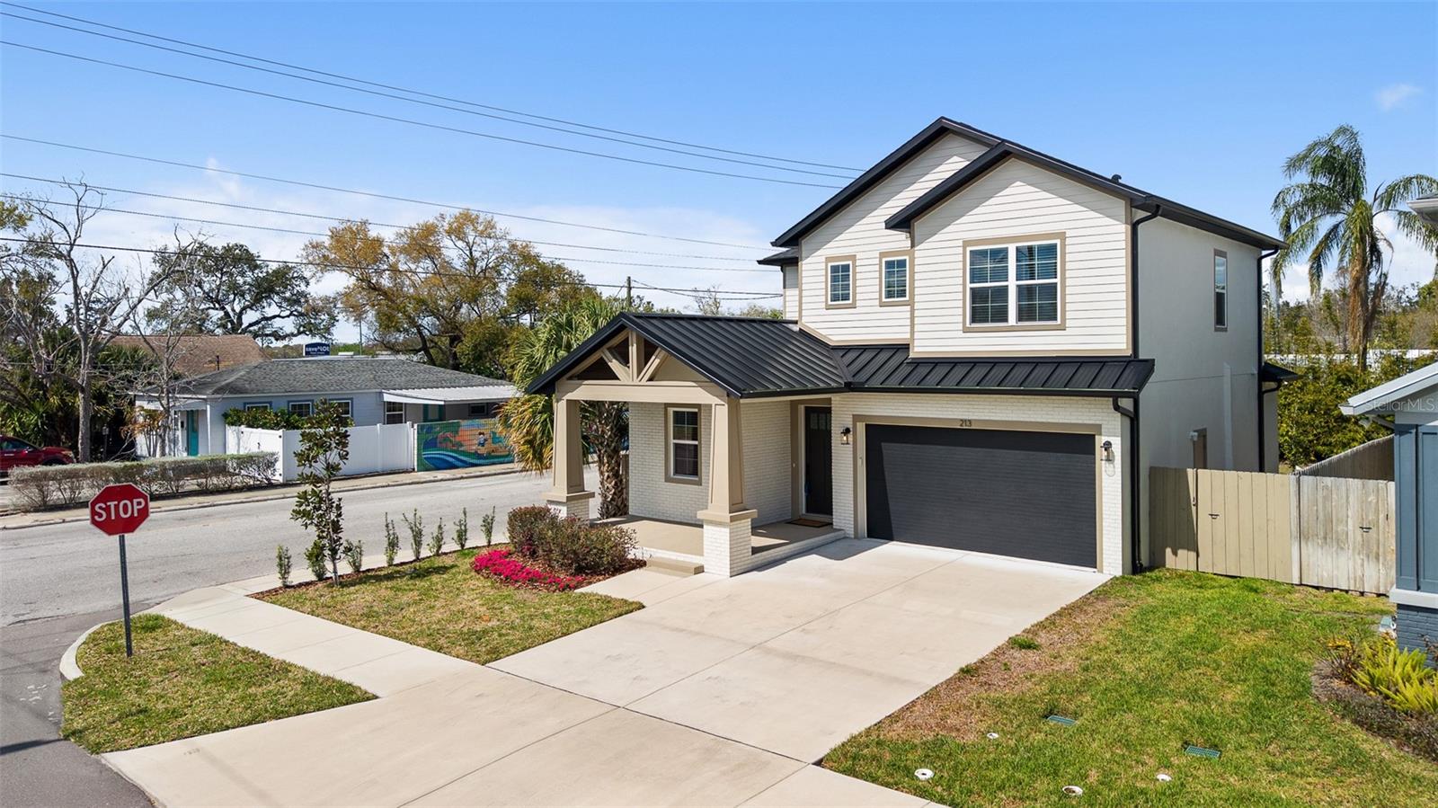 RIVERCREST - Residential