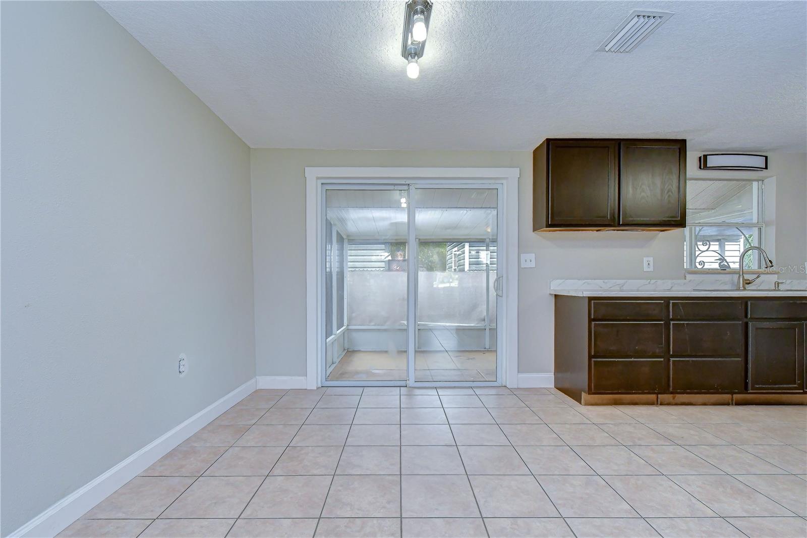 204 7TH STREET SW