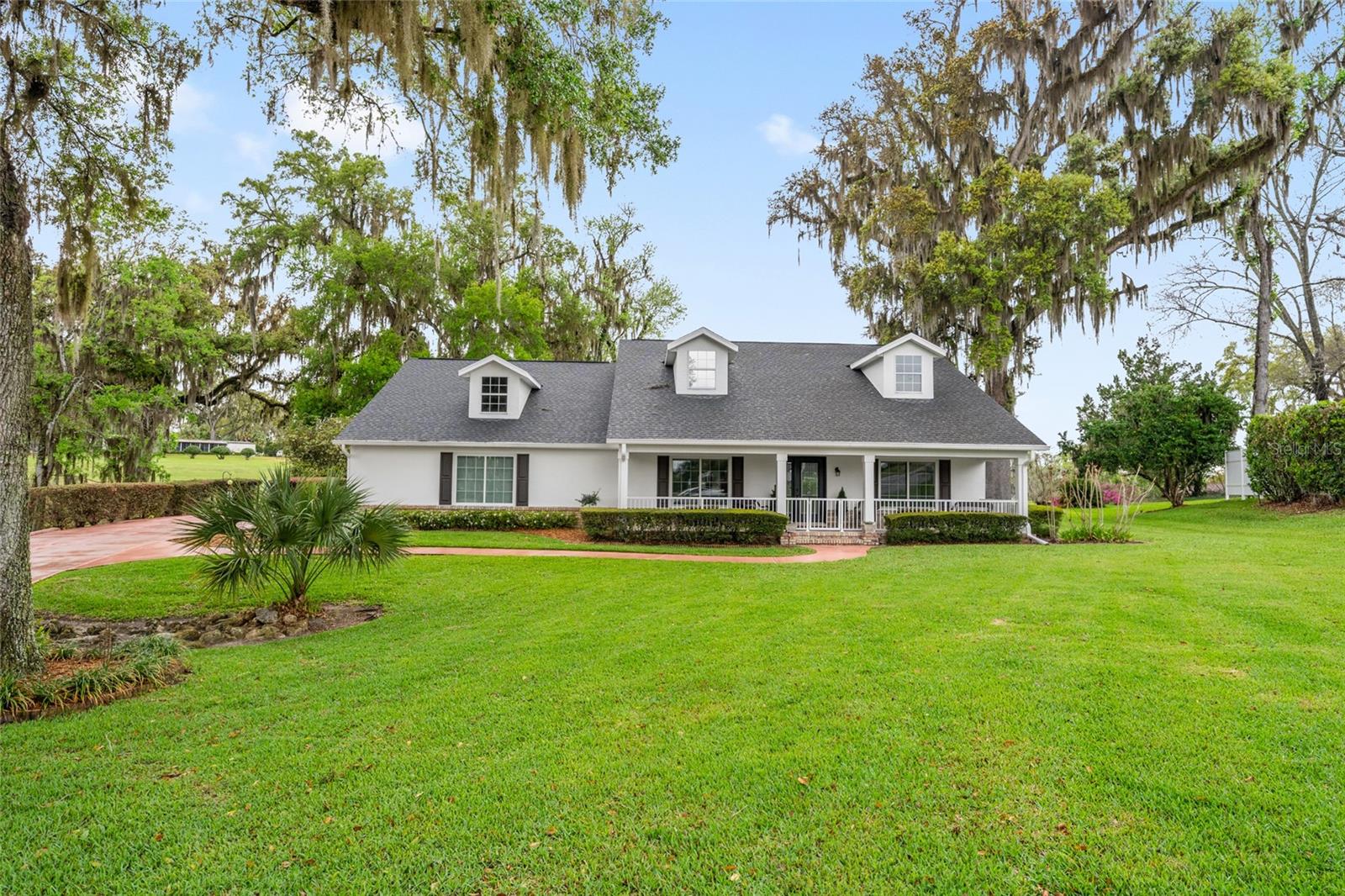 GOLDEN HILLS TURF & COUNTRY CLUB - Residential