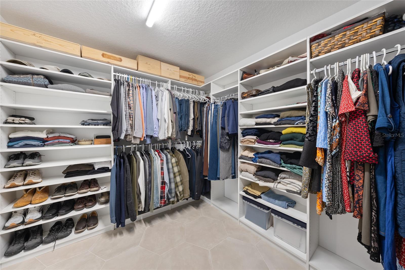 GOLDEN HILLS TURF & COUNTRY CLUB - Residential