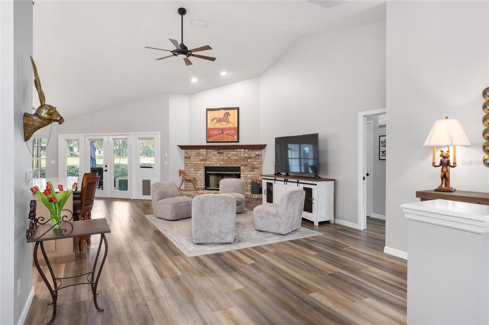 GOLDEN HILLS TURF & COUNTRY CLUB - Residential