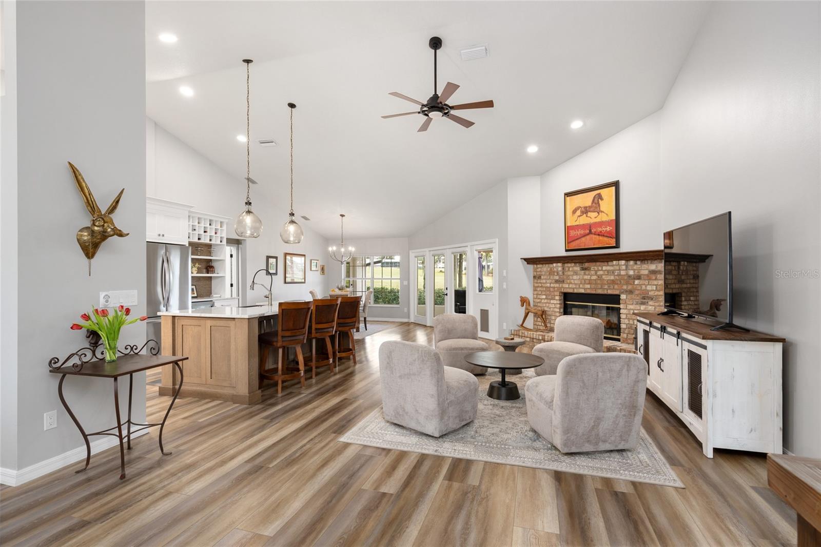 GOLDEN HILLS TURF & COUNTRY CLUB - Residential