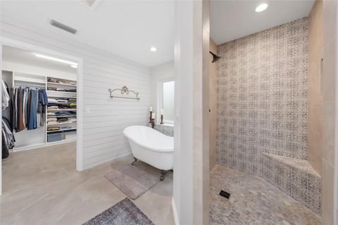 Tiny photo for 5402 NW 76th Court, Ocala, FL 34482 (MLS # OM720898)