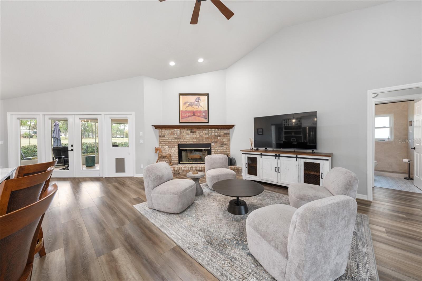 GOLDEN HILLS TURF & COUNTRY CLUB - Residential