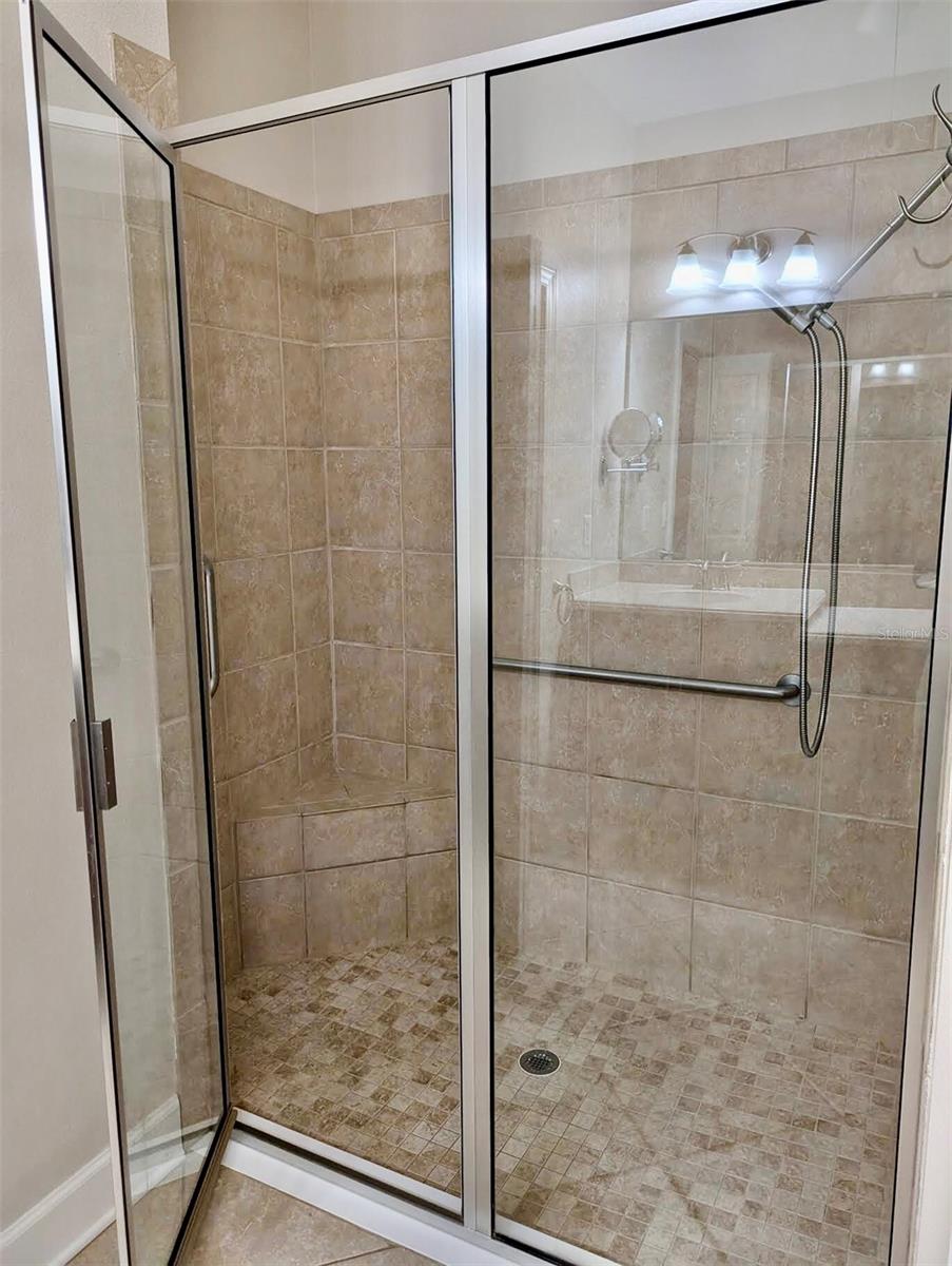 VERONA RESERVE - Residential